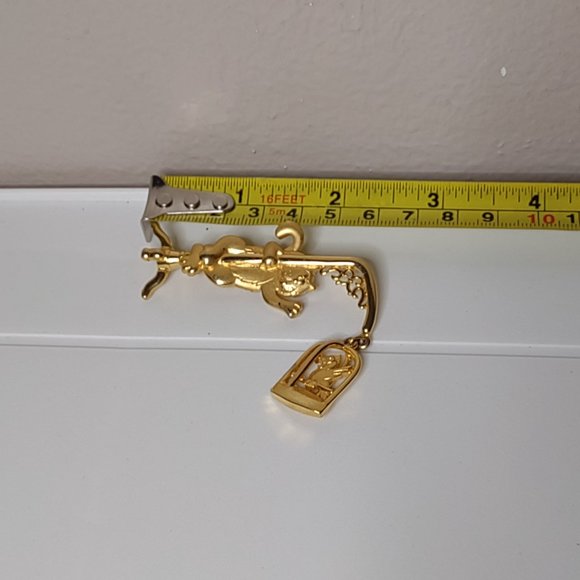 Cute Gold Tone Cat And Bird Cage Brooch - Picture 9 of 10